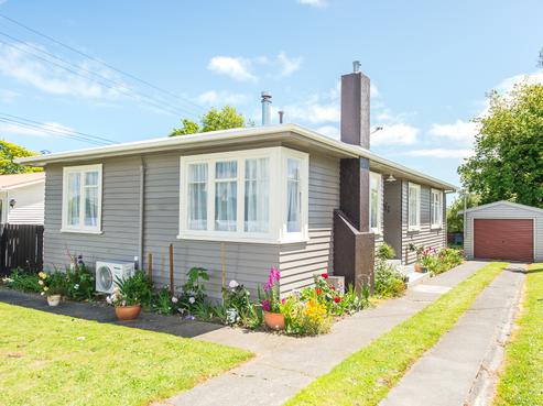 21 Rira Street, Marton