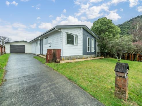 37 Tacoma Drive, Totara Park