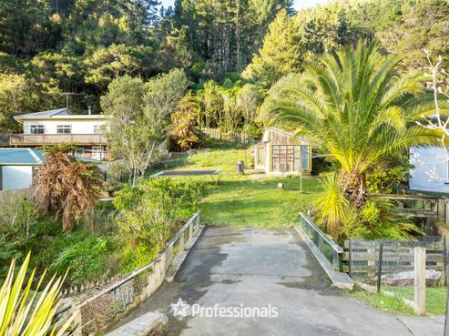 49 Elmslie Road, Pinehaven