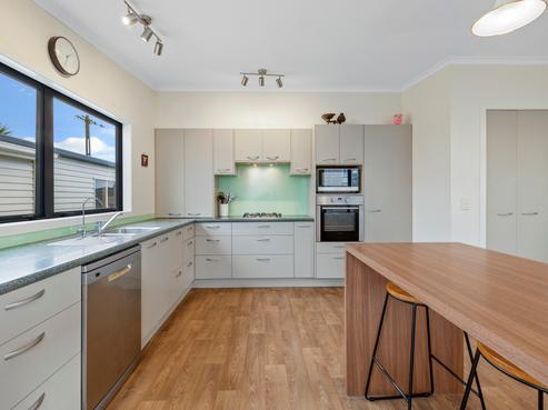 82 East Quay, Waitara