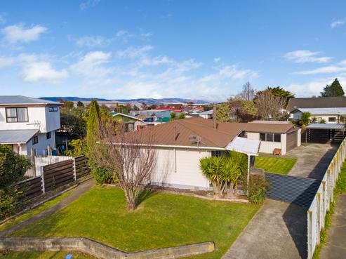 24 Hillcrest Drive, Kelvin Grove