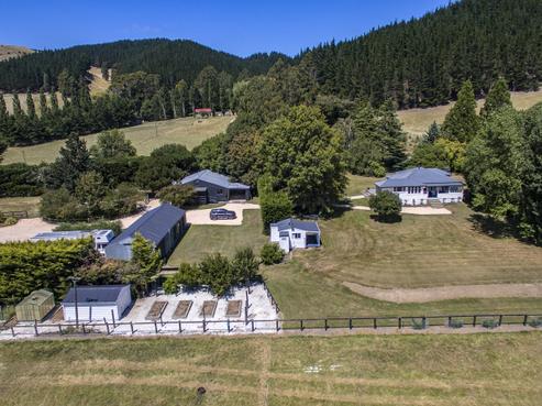 859 Waikari Valley Road, Scargill