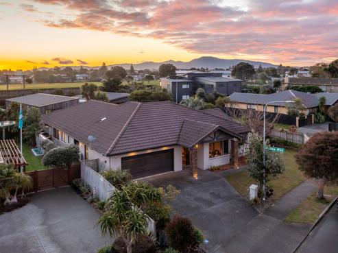 71 Hillcrest Road, Raumati Beach