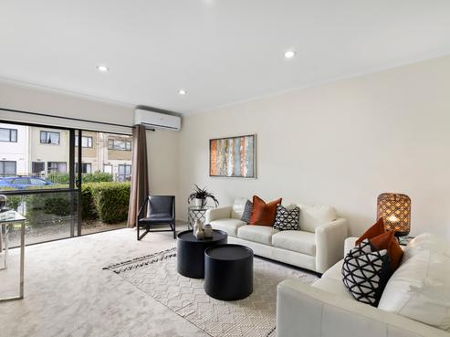 25 Triumph Road, Flat Bush