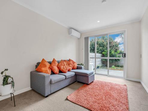 100 Arrowsmith Drive, Flat Bush