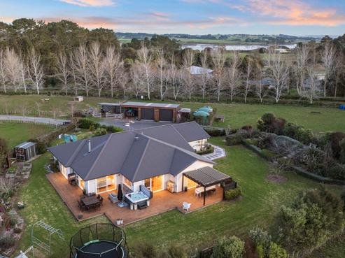 62 Estuary View Road, Waiau Pa