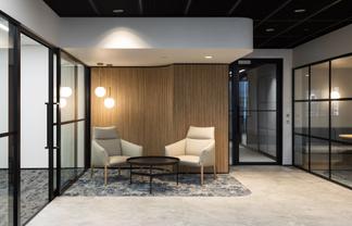 Spectacular Opportunity in the AON Centre