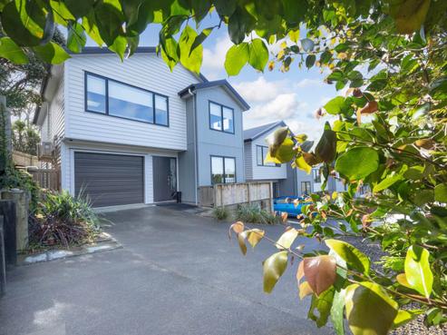 191E Golf Road, Titirangi