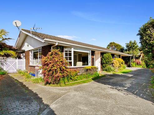 4A Saint Columbans Grove, Boulcott