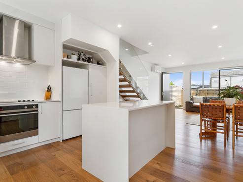 6/4 Glen Atkinson Street, Saint Heliers