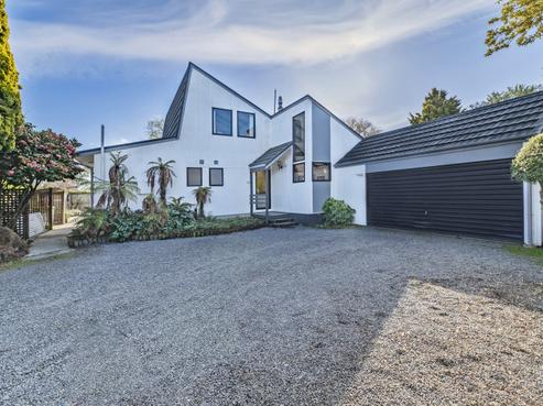30 Millstream Drive, Lincoln