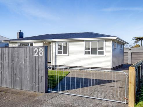 28 Hunter Street, Hawera