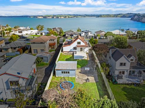 804 Whangaparaoa Road, Manly