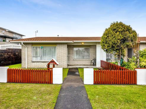 1/81 Clawton Street, Westown