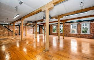 Exquisite character office