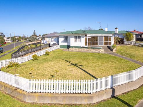 27 Fitzherbert Avenue, Springvale