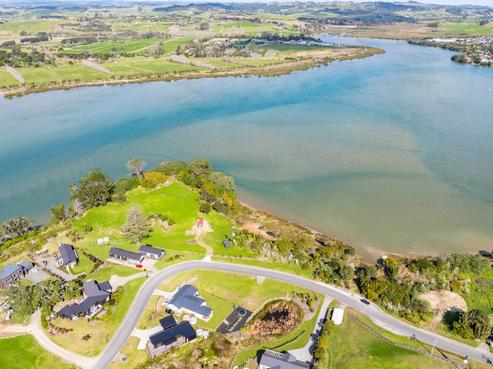 127 Estuary Drive, Mangawhai Heads