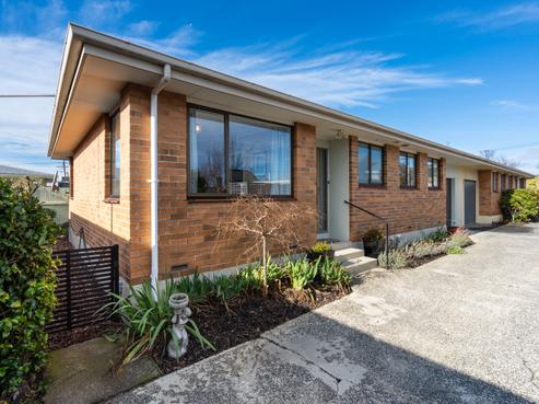 8B Mure Street, Mosgiel
