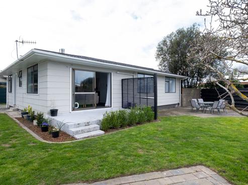 76 Atherfold Crescent, Greenmeadows