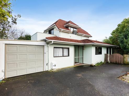 2/230 Rangatira Road, Beach Haven