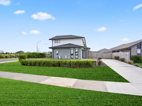 1B Arahi Place, Rototuna North