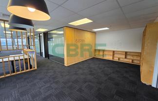 CBRE - Bright Office Near Sylvia Park