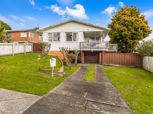 18 Lilburn Crescent, Massey