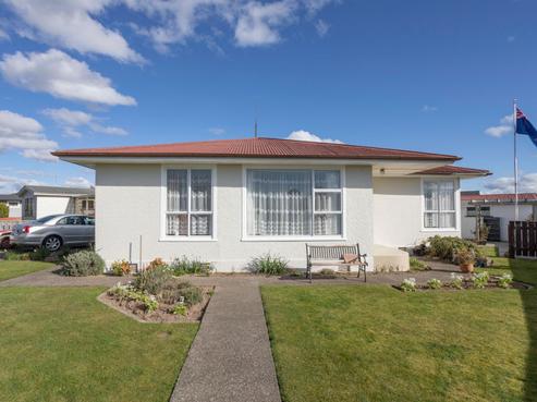 72 Barraud Street, Dannevirke