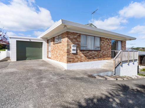 2/9 Nelson Street, Papakura