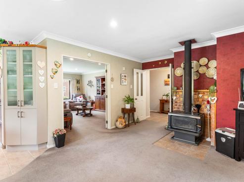8 Blakewell Place, Beachlands