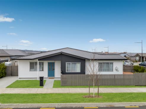 21 Whareatua Avenue, Takanini