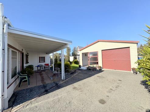42 Higginson Street, Otane