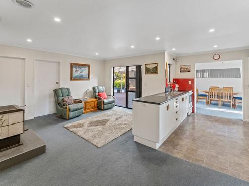 14 Harcourt Place, Wakefield