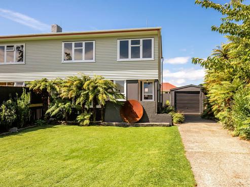 27 Colvin Street, Westport