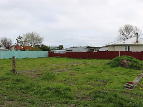 32 Wings Line, Marton