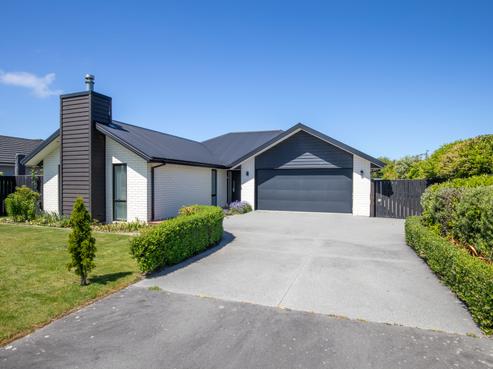 8 Dorothys Way, West Melton