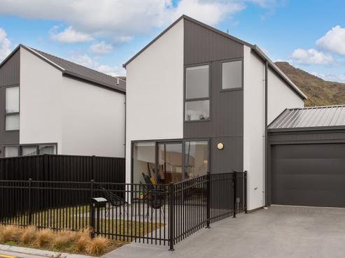 8 Wheatsheaf Lane, Heathcote Valley