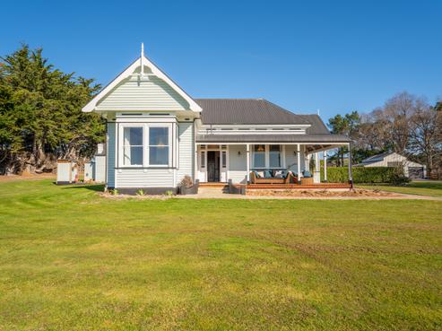 231 Robinson Road, Pleasant Point