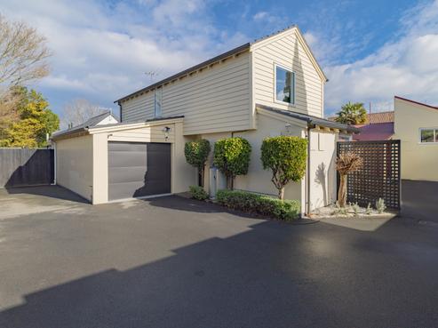 11B Leinster Road, Strowan