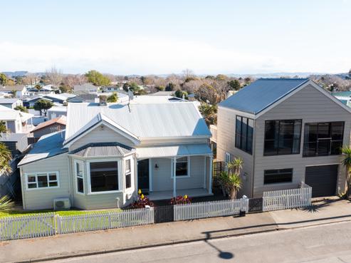 653 Marine Parade, Napier South