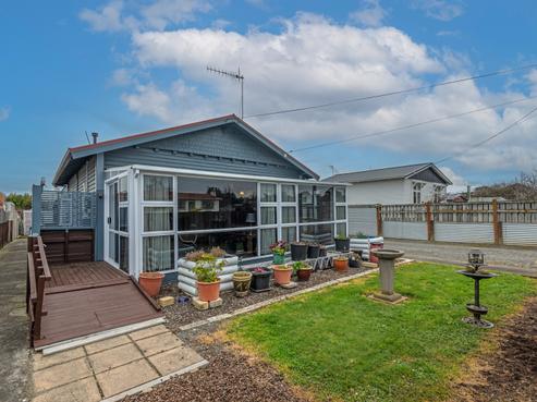4 Ngahina Street, Marton
