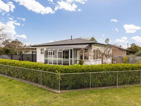 301 Frimley Avenue, Frimley