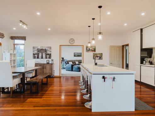 15 Bouvardia Avenue, Milson