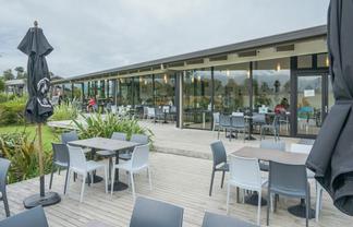 Thriving Café and Gift Store at Lake Matheson 