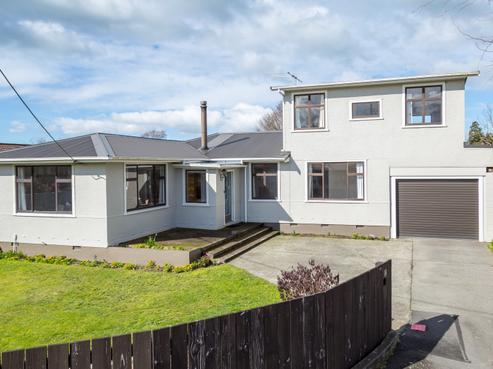 14 Armstrong Avenue, Carterton