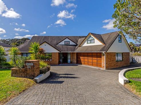 84 Landing Drive, Albany