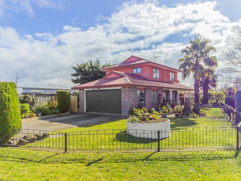 128 Collins Road, Melville