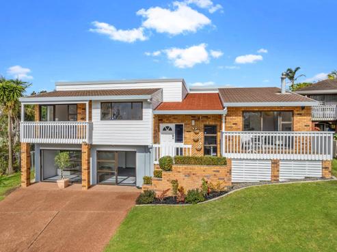 9 Sturm Avenue, Massey