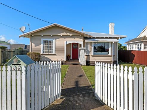 52 Dixon Avenue, Hawera