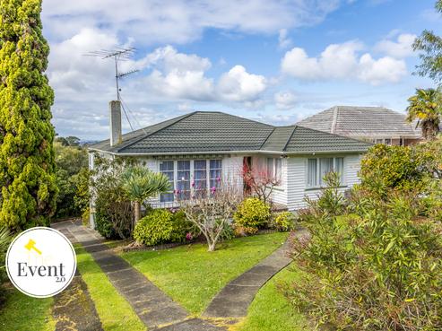 12 Tui Glen Road, Birkenhead